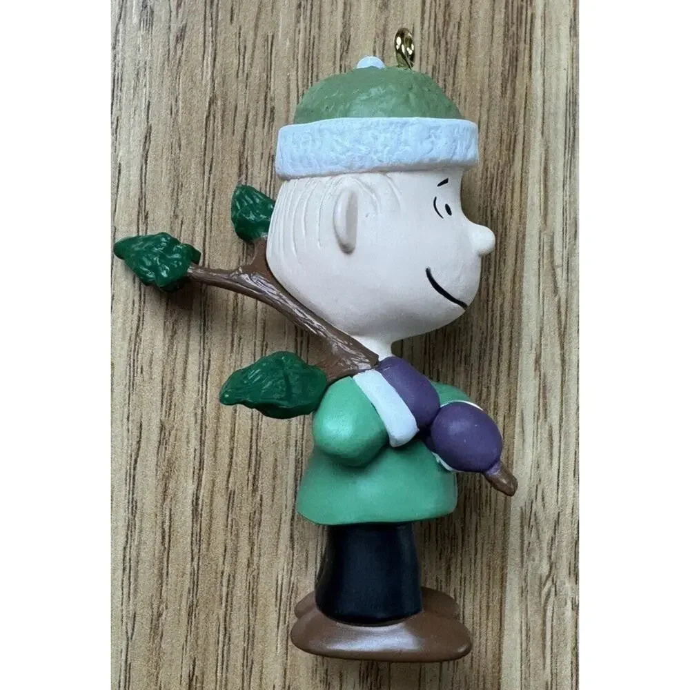 Hallmark Ornament Peanuts Linus Christmas Tree Holiday 2.5” Charlie Brown